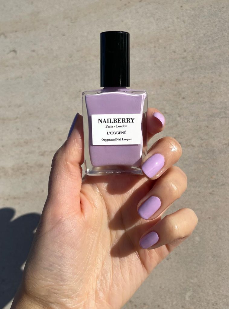 merken nailberry paarse nagellak